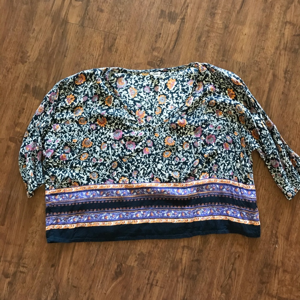 flowy bohemian patterned cropped blouse